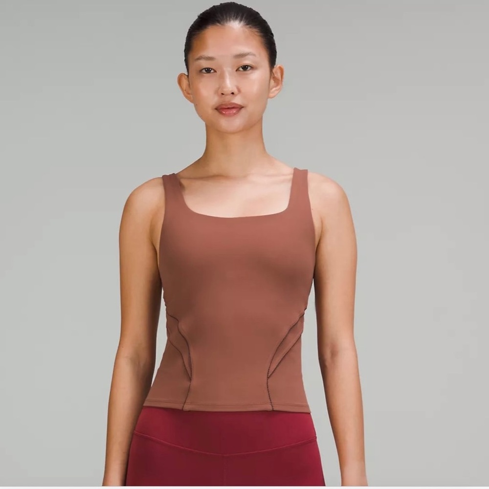 NWT Lululemon Nulu & Mesh-Back Shelf-Bra size 4